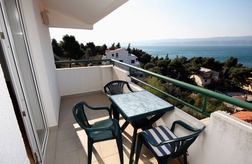 Tice Apartment | Studio flat with terrace and sea view Balića Rat, Omiš (AS-4868-b)