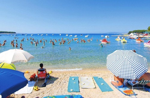 Banjol Apartment | Studio flat with terrace Banjol, Rab (AS-5071-a)