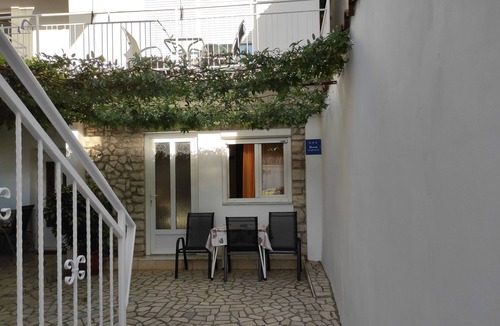 Selce Apartment | Studio flat with terrace Selce, Crikvenica (AS-5550-d)