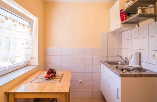 Vrbnik Apartment | Studio in the immediate vicinity of the sea
