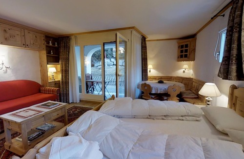 Champfer Apartment | Studio on the ground floor, 40 m2.