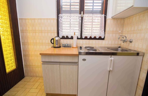 Artatore Apartment | Studio with air conditioning and Internet