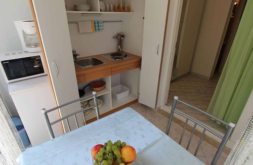 Porat Apartment | Studio with air conditioning and terrace