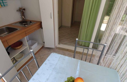 Porat Apartment | Studio with air conditioning and terrace