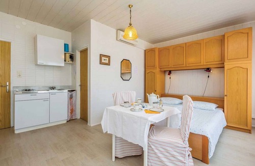 Silo Apartment | Studio with and sea view