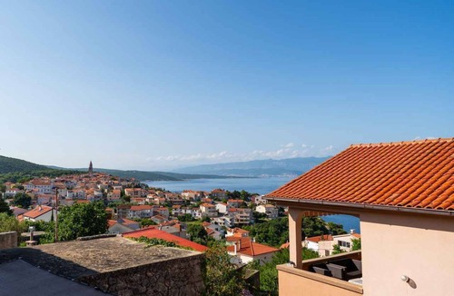 Vrbnik Apartment | Studio with terrace and beautiful sea views