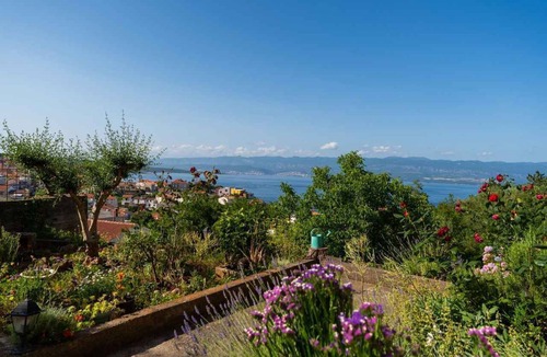 Vrbnik Apartment | Studio with terrace and beautiful sea views