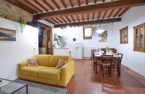 Monticchiello Apartment | Stunning apartment in Monticchiello with WiFi