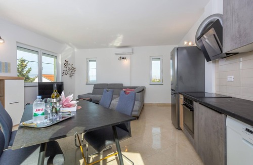 Barbat na Rabu Apartment | Stunning apartment in Barbat with WiFi