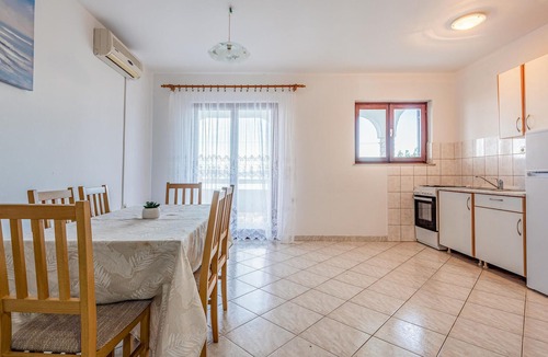 Kustici Apartment | Stunning apartment in Kustici with WiFi