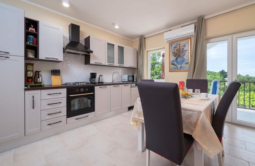 Salakovci Apartment | Stunning apartment in Labin
