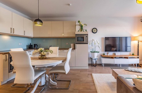 Medulin Apartment | Stunning apartment in Medulin with house sea view