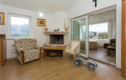 Omis Apartment | Stunning Apartment In Podgrade With Wifi