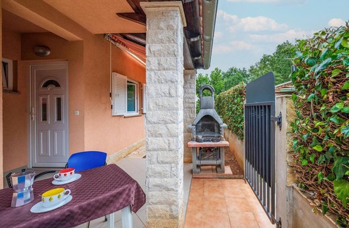 Banjole Apartment | Stunning apartment in Pula with WiFi