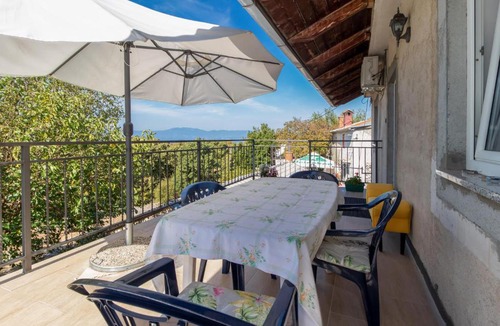 Smrika Apartment | Stunning apartment in Smrika with 2 Bedrooms and WiFi