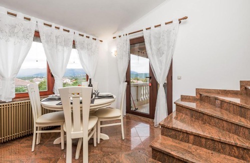 Viskovo Apartment | Stunning Apartment In Viskovo