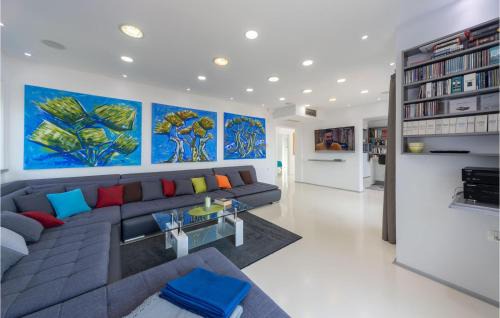 Crikvenica House | Stunning Home In Crikvenica