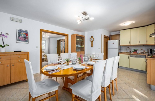Loborika House | Stunning home in Marcana