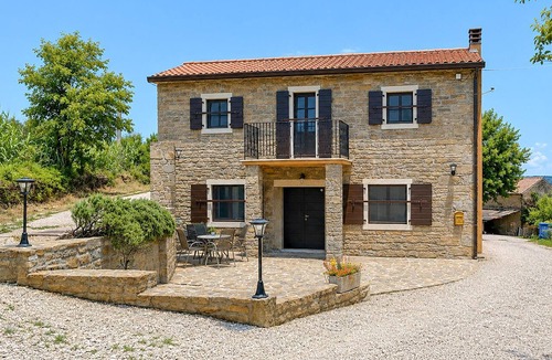 Marusici House | Stunning home in Momjan