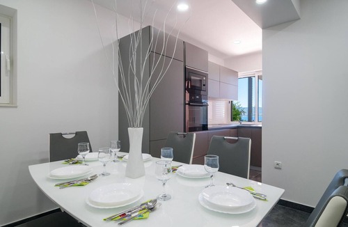 Omis House | Stunning home in Omis