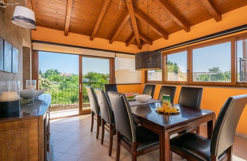 Sumber House | Stunning home in Sumber