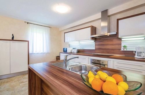 Malinska-Dubasnica House | Stunning home in Turcic