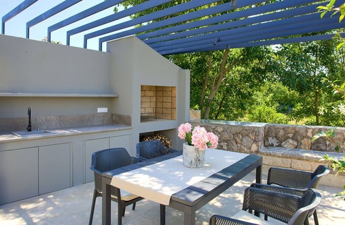 Nenadici House | Stunning private villa for 6 guests with private pool, WIFI, A/C, TV and patio