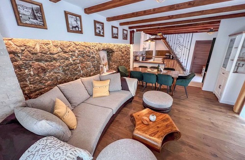 Novi Vinodolski House | Stunning private villa for 8 people with A/C, private pool, WIFI, TV, terrace and pets allowed