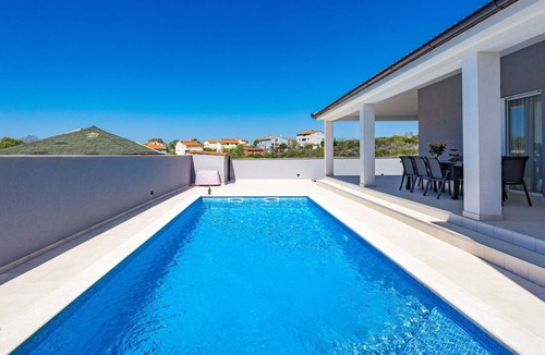Loborika Villa | Stunning private villa for 8 guests with A/C, WIFI, private pool, TV and terrace
