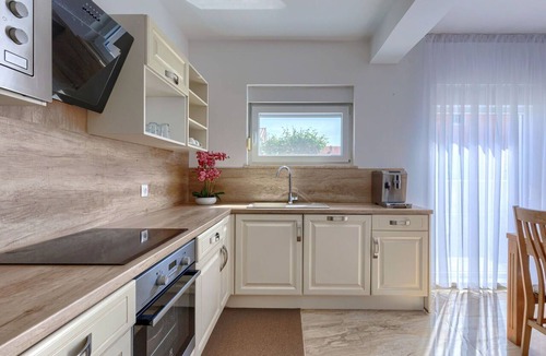 Gajana Villa | Stunning private villa for 8 guests with A/C, WIFI, private pool, TV, terrace and pets allowed