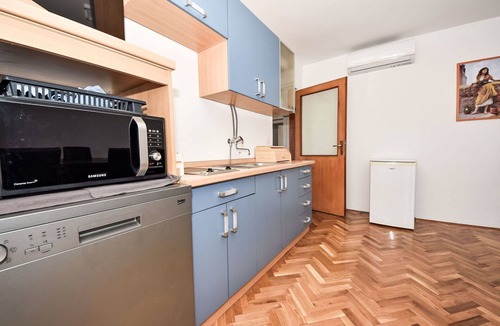 Polaca House | Stunning private villa for 10 people with WIFI, private pool, A/C, TV and terrace