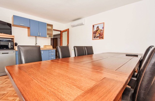 Polaca House | Stunning private villa for 10 people with WIFI, private pool, A/C, TV and terrace