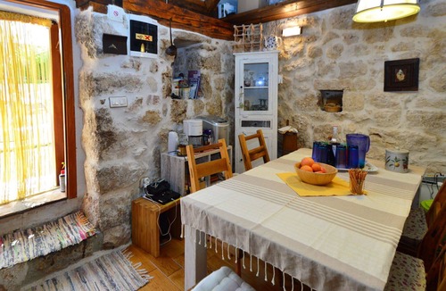 Seget House | Stunning private villa for 5 people with private pool, WIFI, A/C, TV, terrace and panoramic view