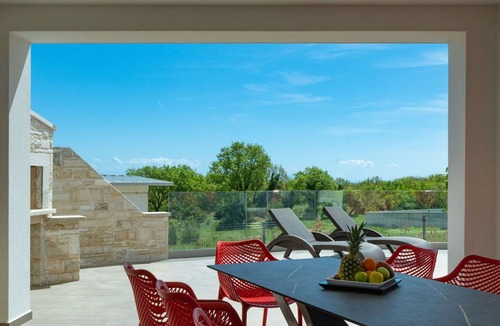 Krnica Villa | Stunning private villa for 7 guests with A/C, WIFI, private pool, TV, terrace and pets allowed