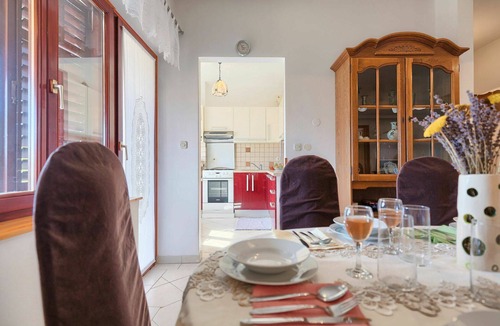 Muntic House | Stunning private villa for 9 people with A/C, WIFI, private pool, TV and patio