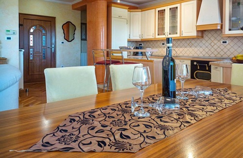 Viskovo House | Stunning private villa with A/C, private pool, WIFI, TV, balcony, panoramic view and parking