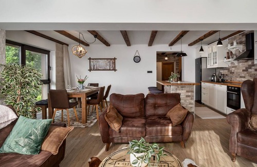 Fuzine Villa | Stunning private villa for 8 people with hot tub, WIFI, TV and patio