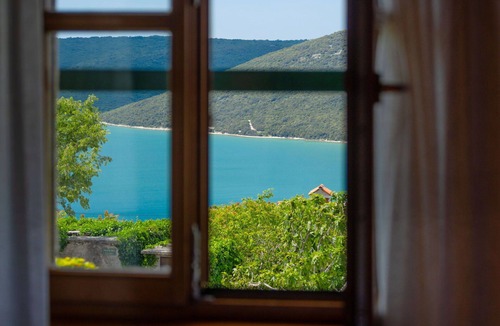 Trgetari Villa | Stunning private villa with private pool, hot tub, WIFI, A/C, TV, terrace and pets allowed