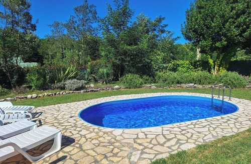 Makovci House | Stunning private villa with WIFI, private pool, A/C, TV, terrace, pets allowed and panoramic view