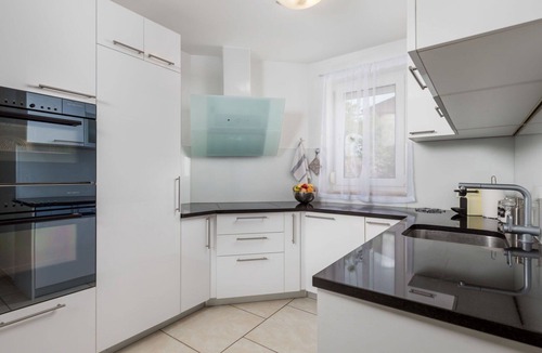 Veljun Primorski House | Stunning private villa with A/C, private pool, hot tub, WIFI, TV, terrace and pets allowed