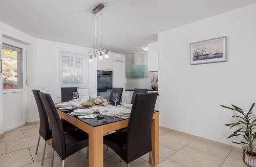Veljun Primorski House | Stunning private villa with A/C, private pool, hot tub, WIFI, TV, terrace and pets allowed