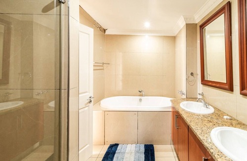 Durban Point Apartment | Stunning Sails on Point G508