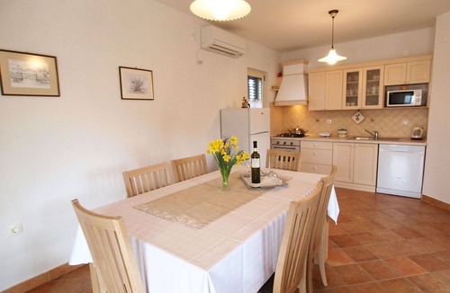 Trgetari House | Stunning villa for 5 people with A/C, WIFI, private pool, TV and terrace