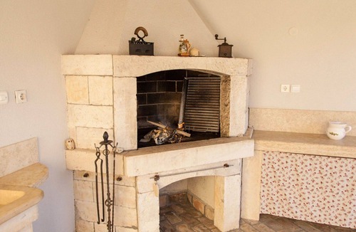 Trgetari House | Stunning villa for 5 people with A/C, WIFI, private pool, TV and terrace