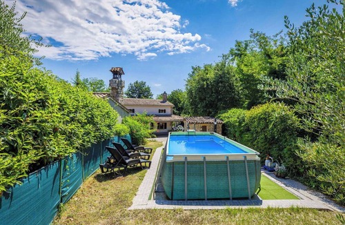 Zupanici House | Stunning villa for 6 guests with WIFI, A/C, private pool, TV, terrace and pets allowed