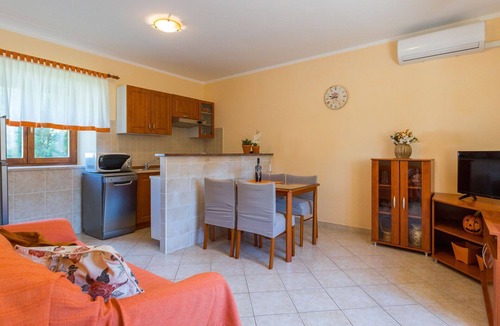 Marceljani House | Stunning villa for 8 guests with A/C, WIFI, private pool, TV and terrace