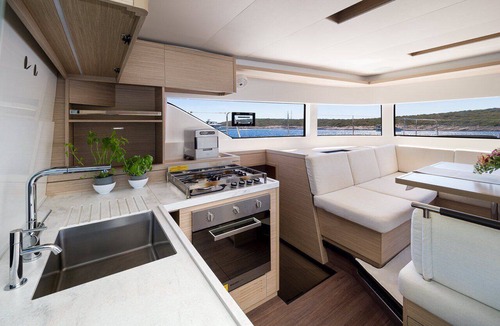 Kastel Gomilica Boat Rental | Sun-Kissed Sailing Adventure in Split, Croatia