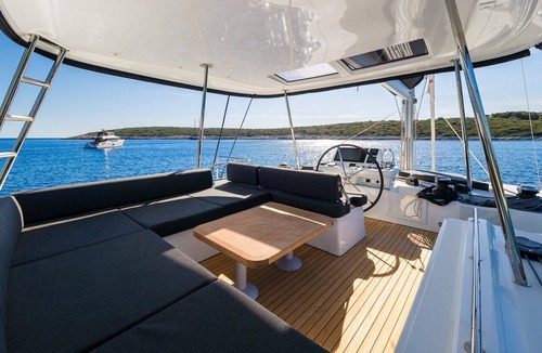 Kastel Gomilica Boat Rental | Sun-Kissed Sailing Adventure in Split, Croatia