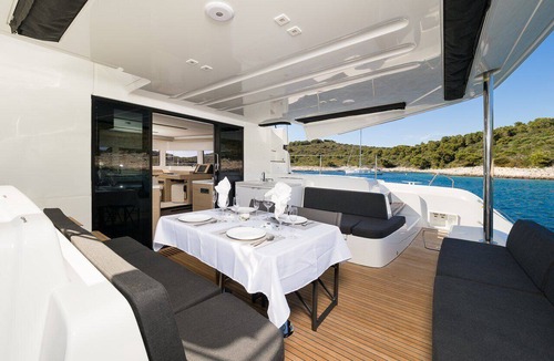 Kastel Gomilica Boat Rental | Sun-Kissed Sailing Adventure in Split, Croatia