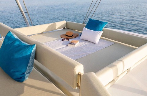 Alimos Boat Rental | Sun-Kissed Sailing Adventure in Islas Sarónicas
